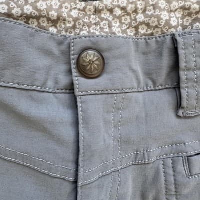 Athleta Dipper Bermuda Shorts Zipper Pockets Twill Hiking Gray 9 Inseam Womens 8 - Thumbnail 3
