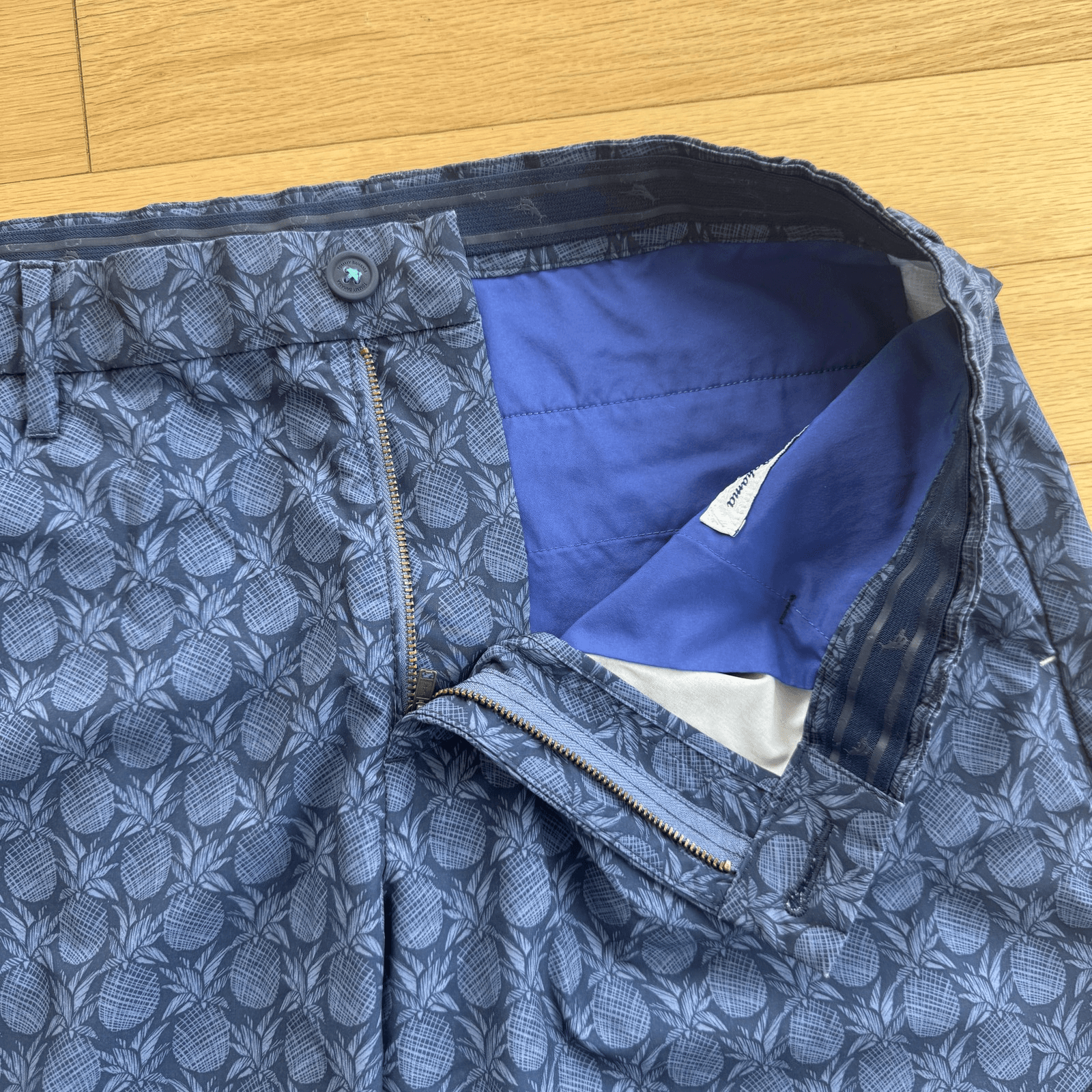 Tommy Bahama Chino Shorts Pineapple Print Stretch 10 Inseam Casual Blue Mens 36 - Thumbnail 6