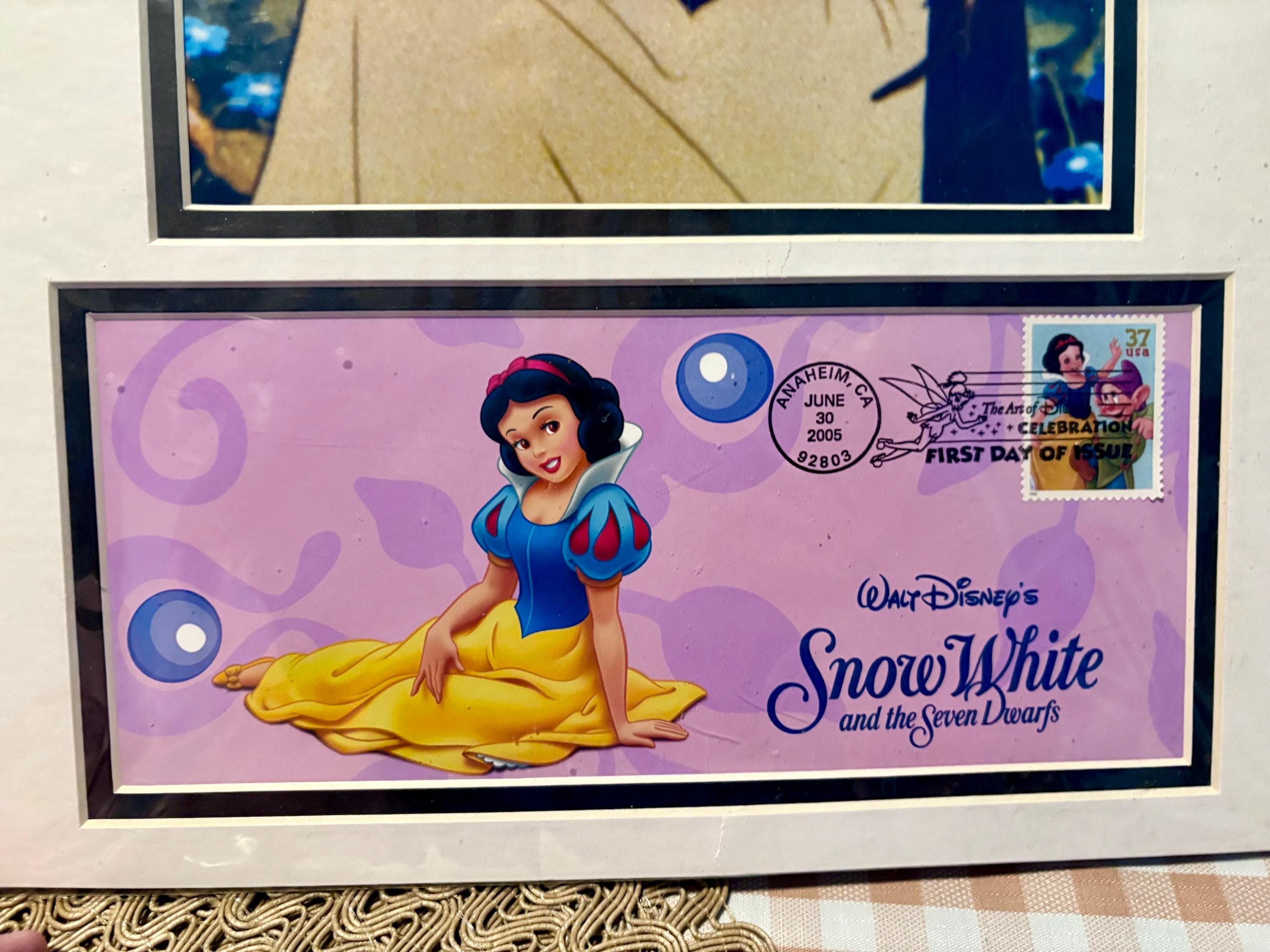 The Art of Disney: Celebration Snow White First Day of Issue Matted Print and Stamp Cover - Thumbnail 5