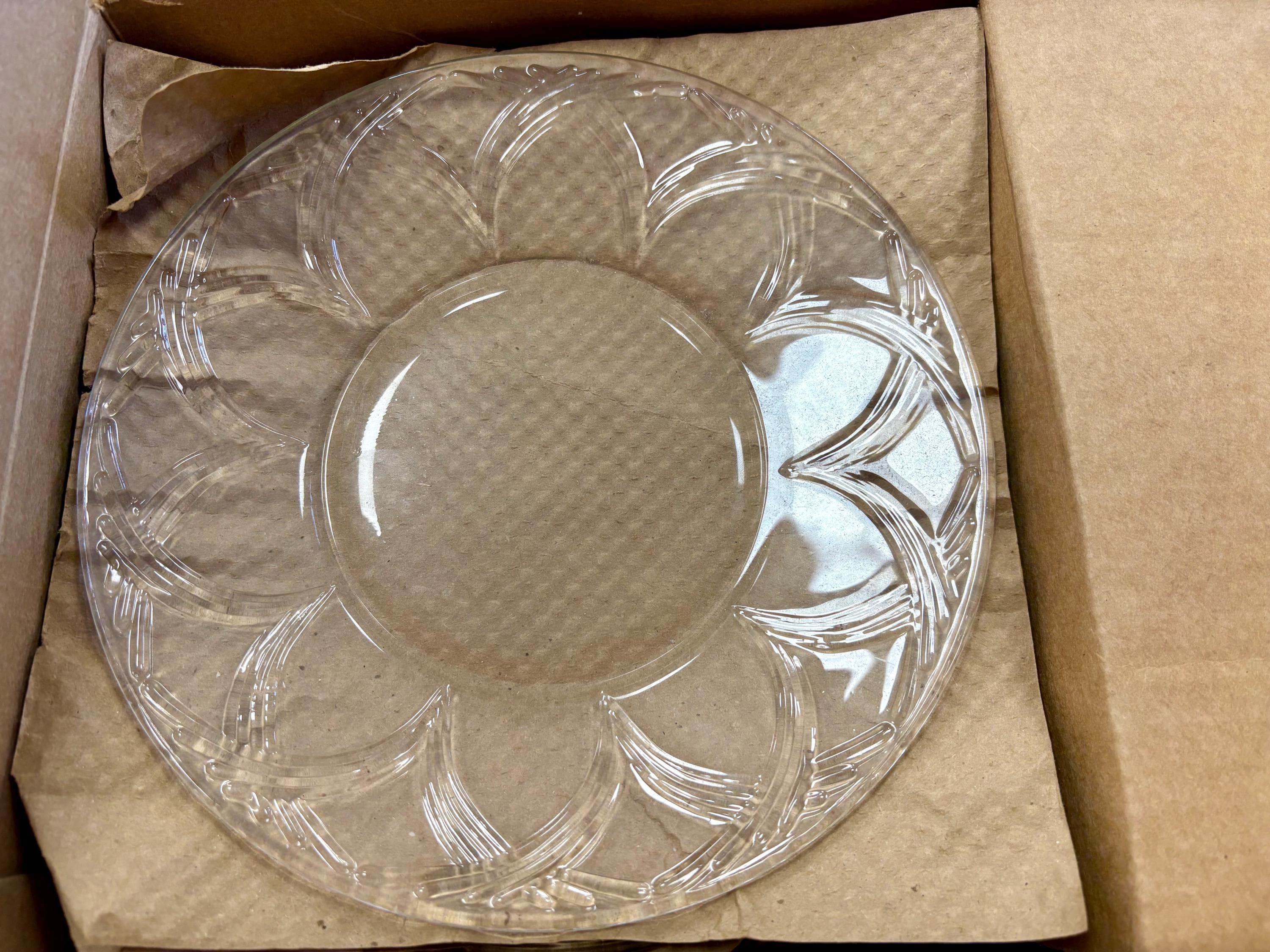 Vintage Anchor Hocking "Bristol Park" Glass Cake Set w/ 4 Plates~ Complete Set, unused from 1997 - Thumbnail 8