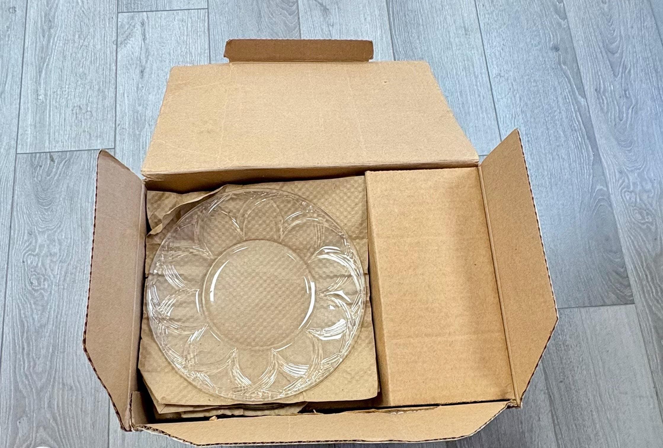 Vintage Anchor Hocking "Bristol Park" Glass Cake Set w/ 4 Plates~ Complete Set, unused from 1997 - Thumbnail 9