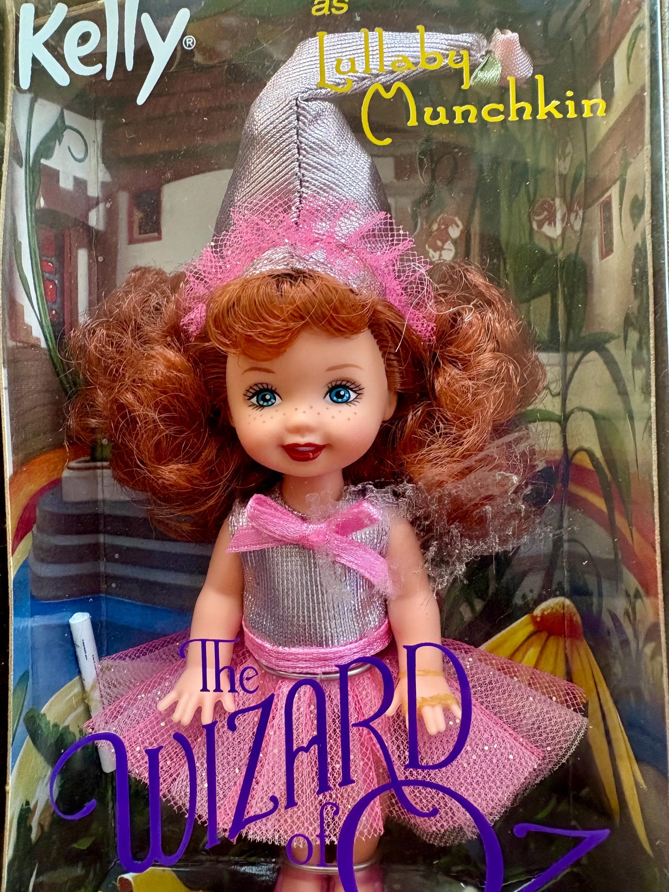 Mattel Wizard of Oz Kelly and Tommy Munchkin Dolls~ Lollipop, Lullaby and Mayor–Complete Set - Thumbnail 5