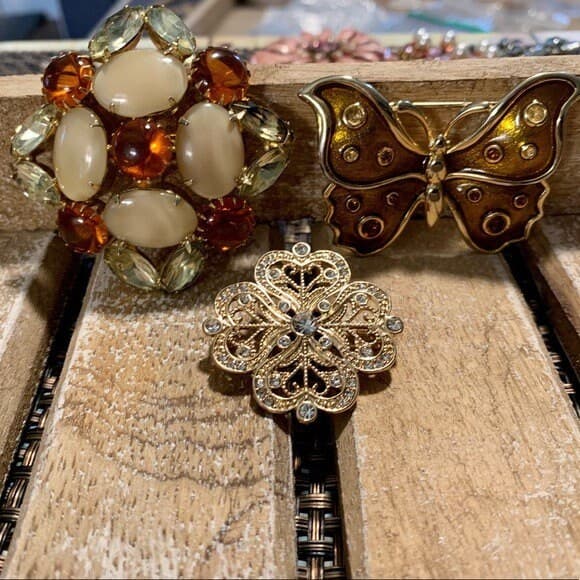 Vintage Delizza and Elster Amber Clear Milky Rhinestone & Cabochon Square Brooch- Perfect color for Fall or Thanksgiving! - Thumbnail 4