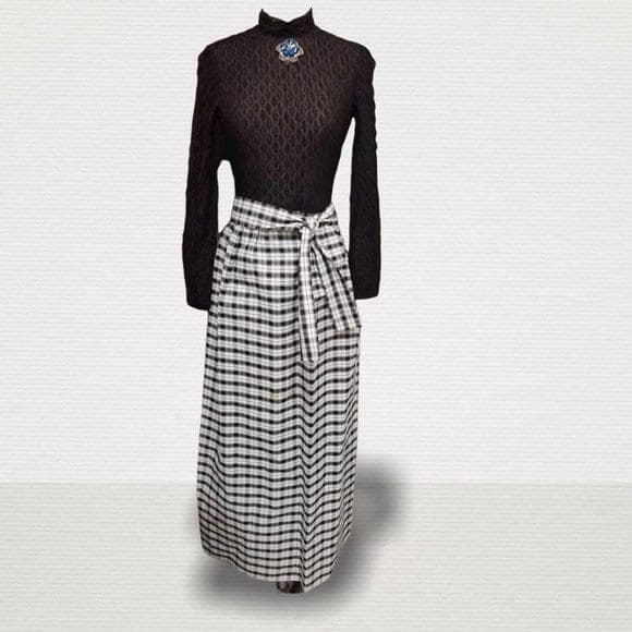 Vintage Dress Black/White Plaid Long Evening Dress- Size 7 Includes Vintage Brooch- Bouncy Full Ballroom style Skirt - Thumbnail 4