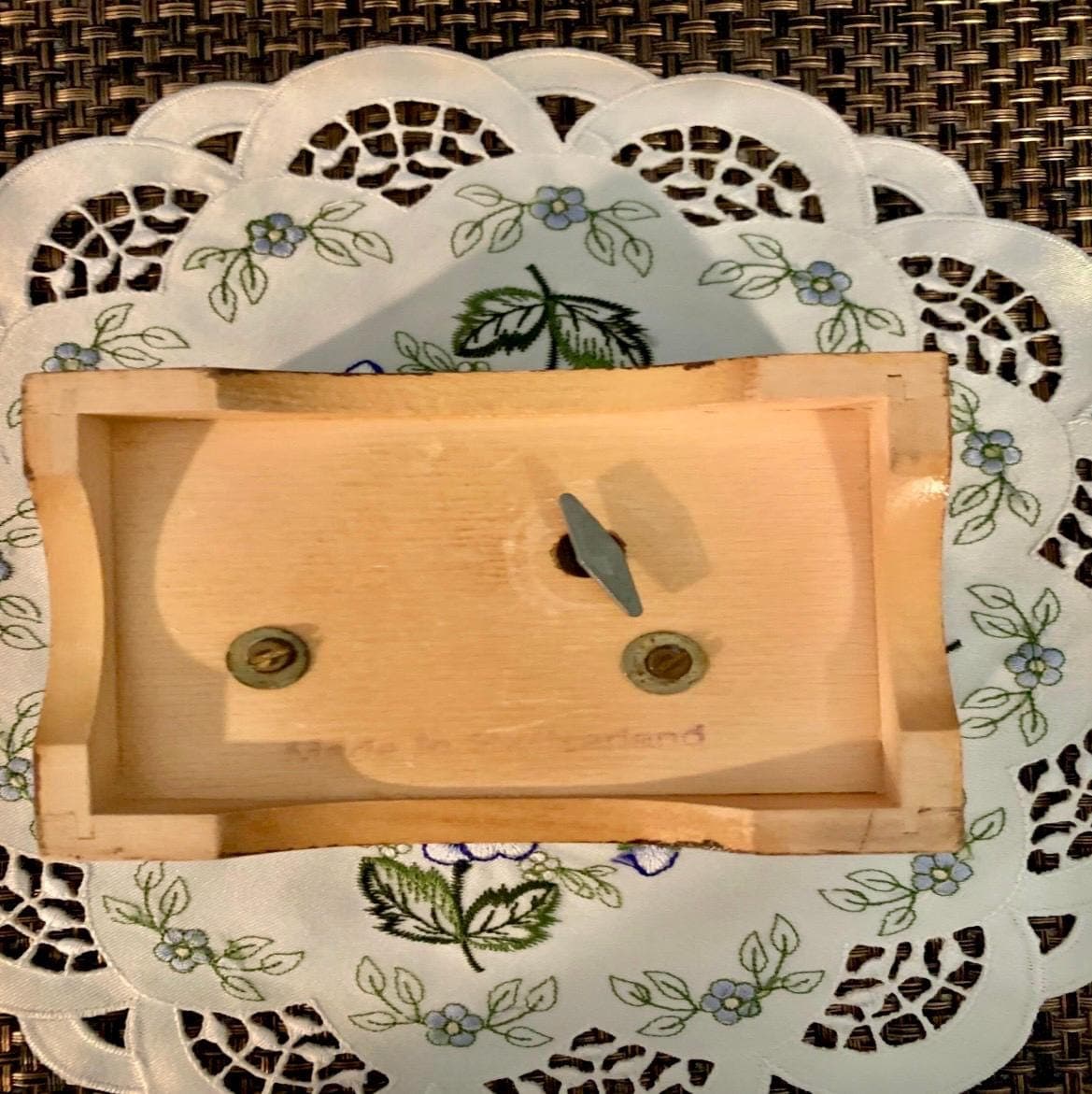 Beatrix Potter Wooden Box- Made in Switzerland~ Tale of Peter Rabbit~ Vintage - Thumbnail 3