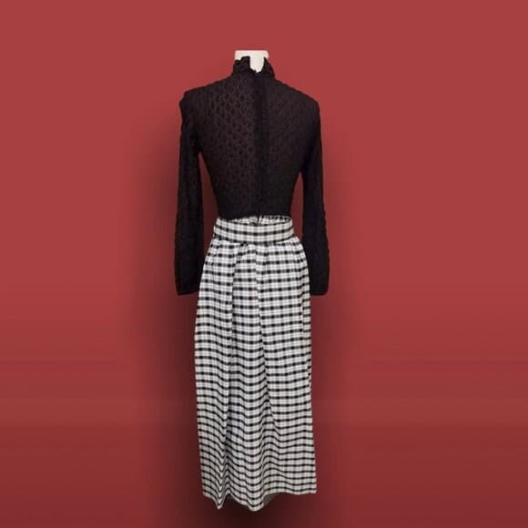 Vintage Dress Black/White Plaid Long Evening Dress- Size 7 Includes Vintage Brooch- Bouncy Full Ballroom style Skirt - Thumbnail 9