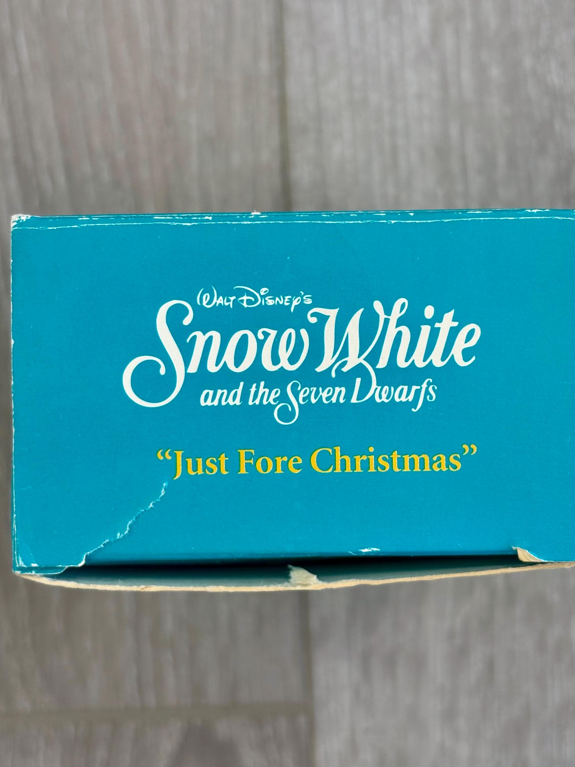 Enesco "Just Fore Christmas" ornament featuring Doc from Disney's Snow White and the Seven Dwarfs - Thumbnail 4