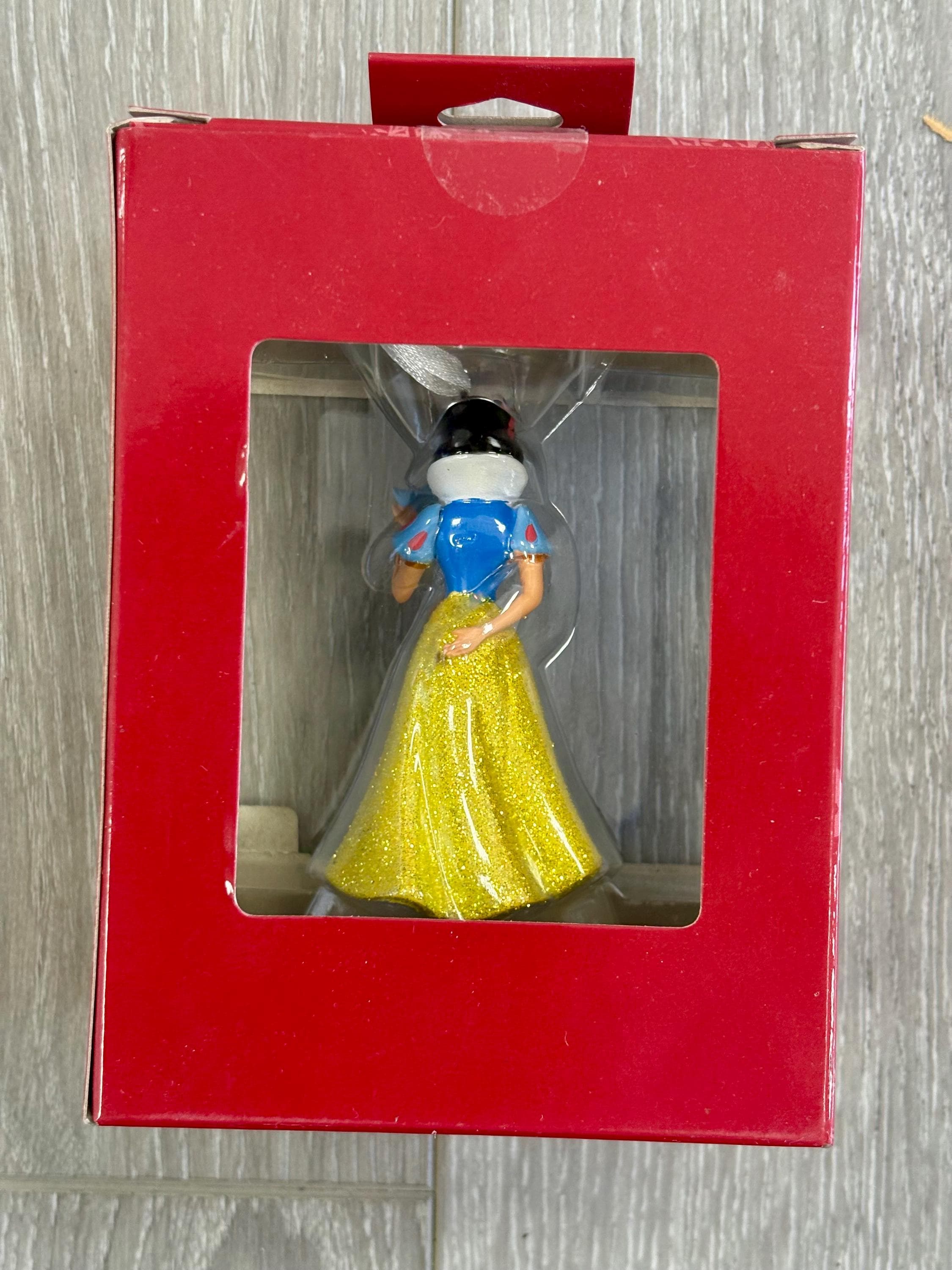 Disney's Snow White Hallmark Christmas Ornament with the Glitter Yellow Dress - Thumbnail 3