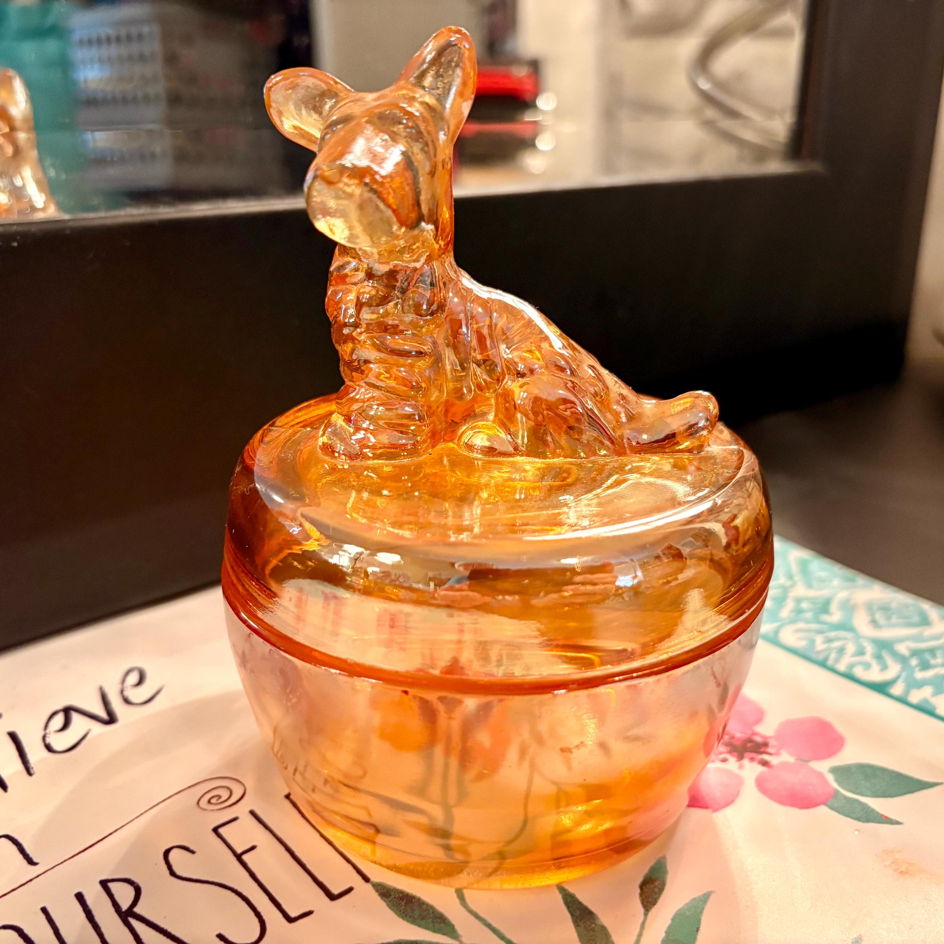1940s Jeannette Marigold Carnival Glass Terrier Scotty Dog Covered Candy Dish - Thumbnail 4