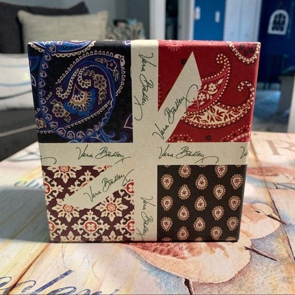 Vera Bradley Vintage Gift Set In Original Box~ 3 Quilted Pattern Watch Bands & Square Face Silver Watch- Retired Patterns Vintage Collection - Thumbnail 8