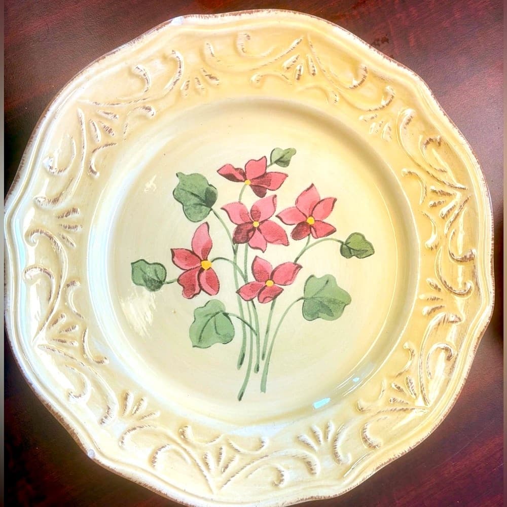 “Lincoln Park” Scalloped edge, pink flowers dinner plate by GIBSON DESIGNS - Thumbnail 4