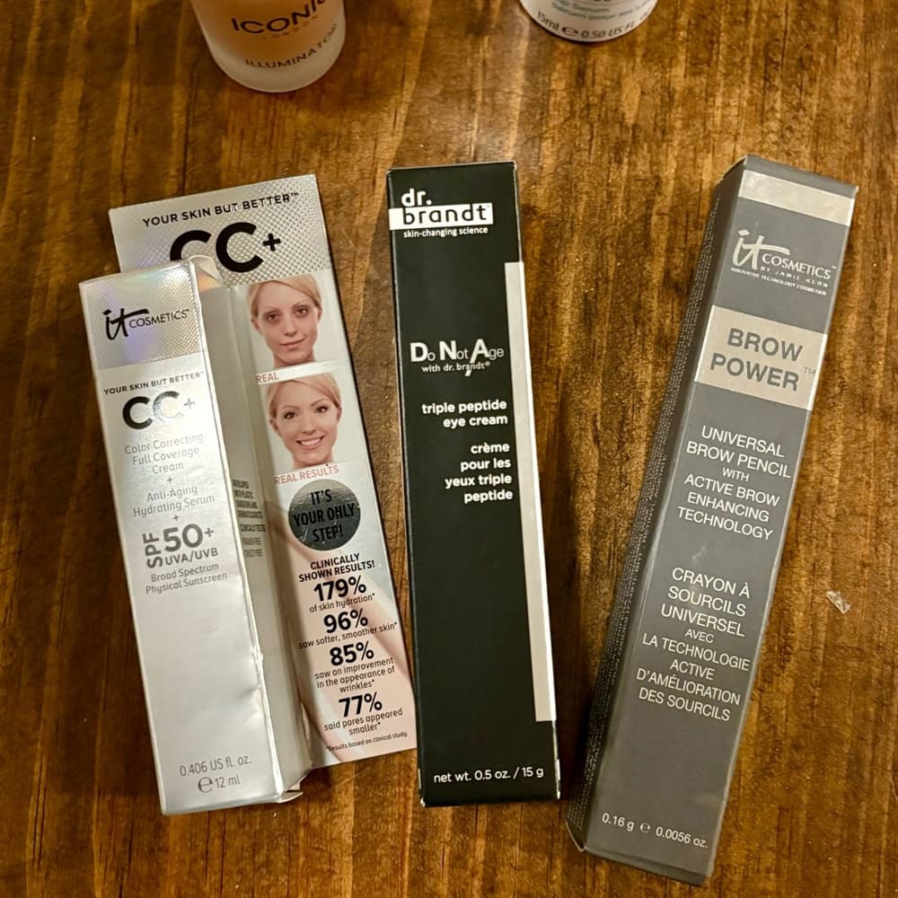 5 Item Beauty Bundle Skincare ~IT Cosmetics, QMS Lip Serum, Dr. Brandt New NIB - Thumbnail 8