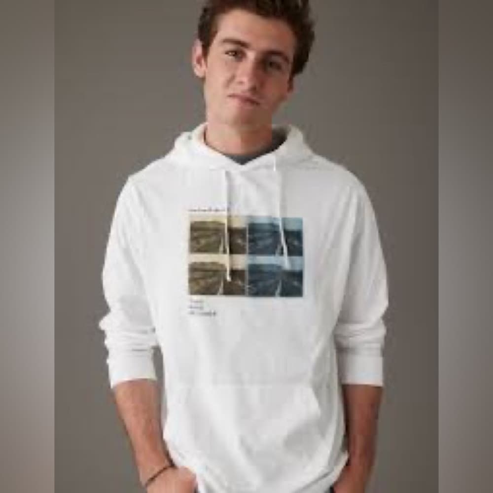 American Eagle Super Soft Photo Graphic hoodie t-shirt~ NWT - Thumbnail 4