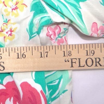 Vintage Lilys of Beverly Hills Floral Short Sleeve Top Cream Pink Blue Small - Thumbnail 4