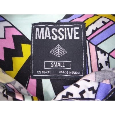 MASSIVE Men's Geometric Print Short Sleeve Button Up Shirt Small - Thumbnail 2
