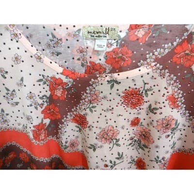 One World Womens Plus Size 2X Floral Print Rhinestone Short Sleeve Top - Thumbnail 3