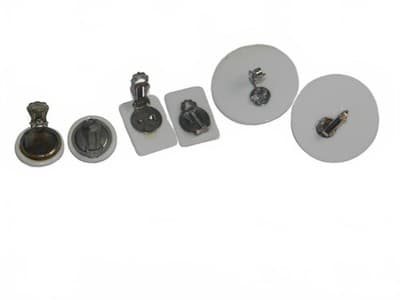 Set of Vintage White Clip-On Earrings lot 5 - Thumbnail 2