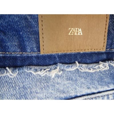 ZARA Women Straight Leg Jeans Light Wash Distressed Raw Hem Size 6 - Thumbnail 5
