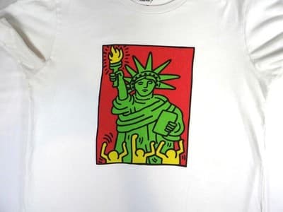 Vintage Keith Haring White Graphic T-Shirt with Statue of Liberty Print - Large - Thumbnail 2