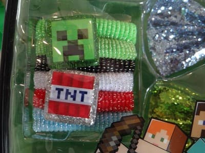 Minecraft MINI Backpack with Character Hair Clips, Bows, Ties - Thumbnail 3