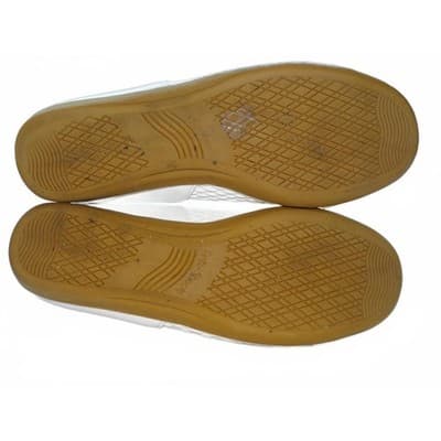 Stretch'n Form by Beacon Women's White Quilted Flats size 7.5 - Thumbnail 7