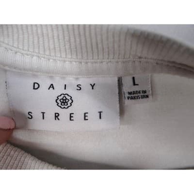 Y2K Daisy Street Studio Graphic T Shirt White Black Band Drum Guitar Logo Tee - Thumbnail 2