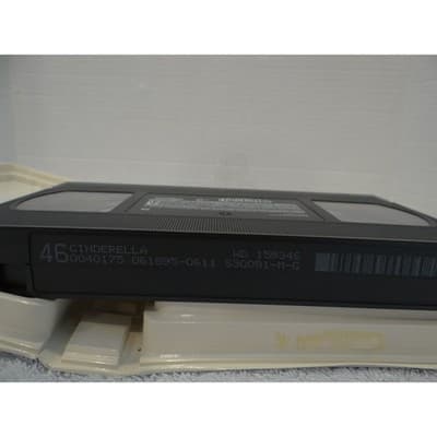 Walt Disney Masterpiece Cinderella VHS Clamshell Case Digitally Mastered - Thumbnail 5