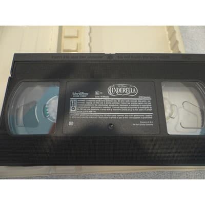 Walt Disney Masterpiece Cinderella VHS Clamshell Case Digitally Mastered - Thumbnail 4