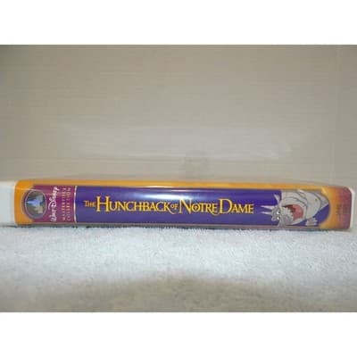 Disney The Hunchback of Notre Dame VHS Masterpiece Collection Clamshell G - Thumbnail 2