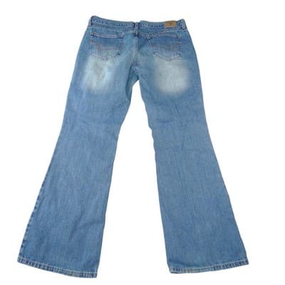 American Eagle Outfitters Favorite Flare Jeans Light Wash Blue 100% Cotton 14 - Thumbnail 4
