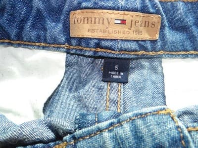 Tommy Jeans Women's Denim Shorts Size 5 - Thumbnail 3