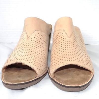 TOMS Majorca Perforated Suede Mules Sand Tan Block Heel Sandals Womens 7.5 - Thumbnail 4