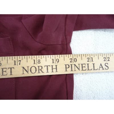 FIGS Technical Collection Women Maroon Burgundy V-Neck Scrub Top XS - Thumbnail 5
