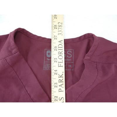 FIGS Technical Collection Women Maroon Burgundy V-Neck Scrub Top XS - Thumbnail 6