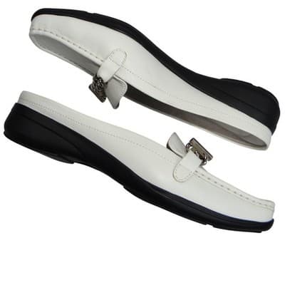 NIB Villager by Liz Claiborne Becky White Mules Loafers Shoes Women's Size 7.5 M - Thumbnail 3