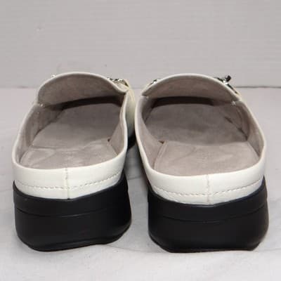 NIB Villager by Liz Claiborne Becky White Mules Loafers Shoes Women's Size 7.5 M - Thumbnail 5