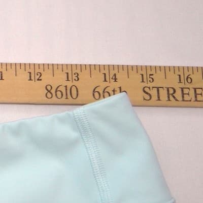 Athleta Run With It 3.5" Short Light Blue Perforated Running Shorts Womens Small - Thumbnail 4