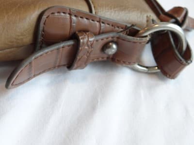Brown Leather Women's Crossbody Bag with Multiple Zippered Compartments - Thumbnail 4