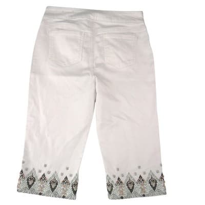 Chicos Pull On Capri Pants Cream Beaded Embroidered Hem Womens Size 1.5 US 10 - Thumbnail 4