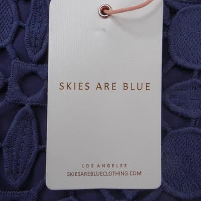 NWT-Skies Are Blue Navy Blue Geometric Eyelet Lace Tank Top Camisole Small - Thumbnail 3