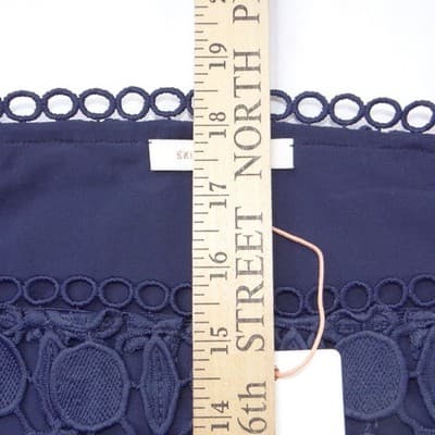 NWT-Skies Are Blue Navy Blue Geometric Eyelet Lace Tank Top Camisole Small - Thumbnail 7