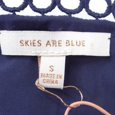 NWT-Skies Are Blue Navy Blue Geometric Eyelet Lace Tank Top Camisole Small - Thumbnail 4