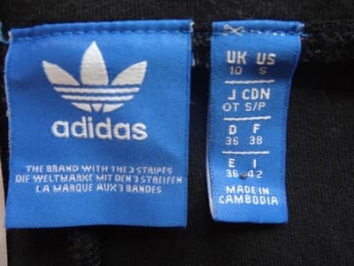 Stylish Adidas Black Leggings for Activewear - Thumbnail 3