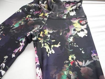 Old Navy Active Powersoft Extra High Rise Leggings - Floral Print - Thumbnail 3
