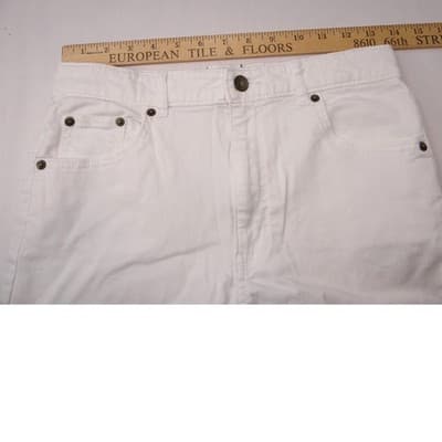 Free Assembly Womens White Longline Denim Shorts Raw Hem Size 14 - Thumbnail 4