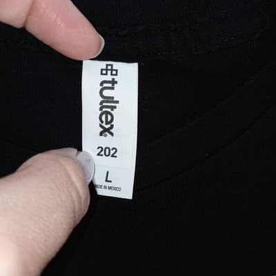 Fozzy Save the World Tour 2023 Black T Shirt Mens Size Large - Thumbnail 2