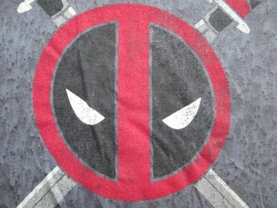 Marvel Deadpool Graphic Tee - Men's Red & Gray Shirt - Thumbnail 3