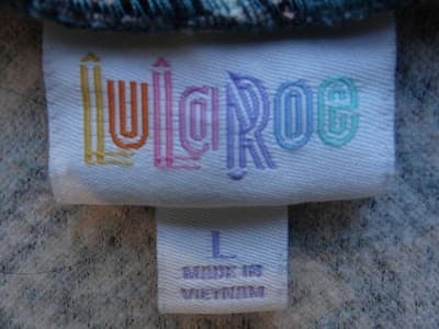 LulaRoe Geometric Print Pencil Skirt - Size L - Thumbnail 4