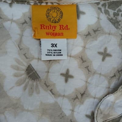 NWT-Ruby Rd Woman 3X Boho Patchwork Print Pleated V Neck Button Front Tunic Top - Thumbnail 2