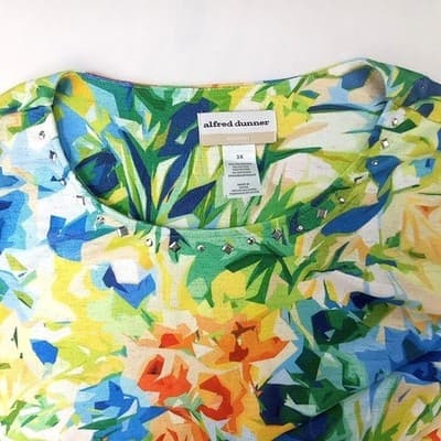 Alfred Dunner Woman 3X Floral Print Rhinestone Neckline 3/4 Sleeve Top - Thumbnail 3